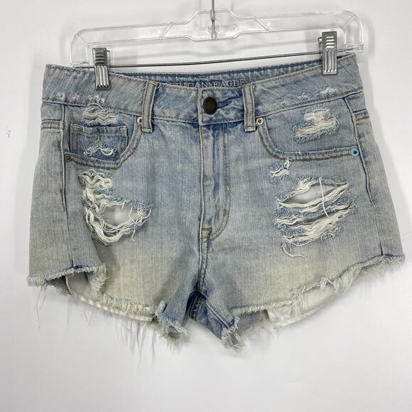 American Eagle Women Cut Off Denim Booty Shorts size 6 Distroyed Light Wash - Picture 10 of 10